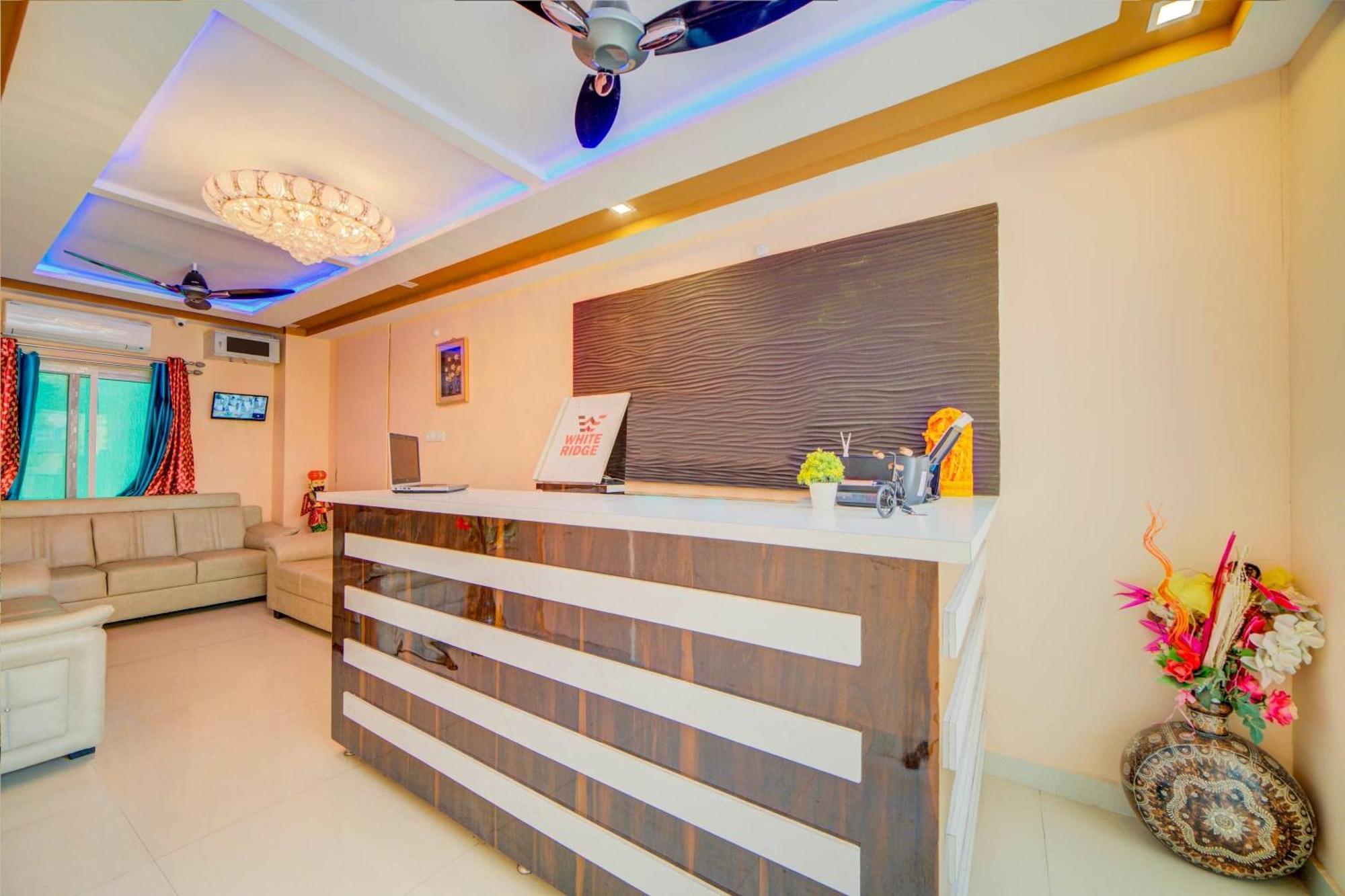 Super Hotel O White Ridge Sururnagar Exterior foto
